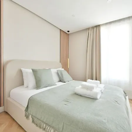 Eiffel Tower View 1br Newly Renovated And Bright شقة