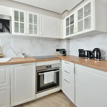 Eiffel Tower View 1br Newly Renovated And Bright *